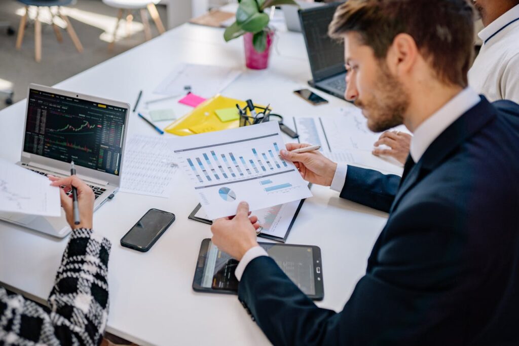 How Financial Business Strategies Improve Customer Loyalty