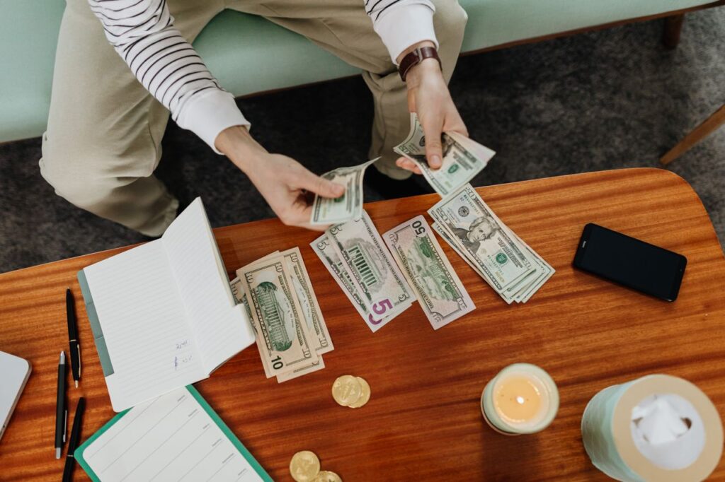 How to Achieve Financial Success with Smart Money Management