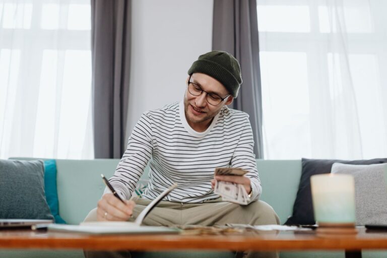 Top Financial Success Habits of Wealthy and Successful People