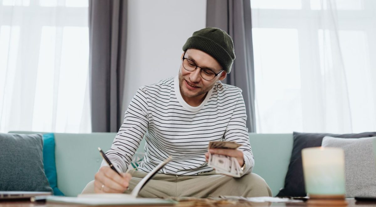 Top Financial Success Habits of Wealthy and Successful People